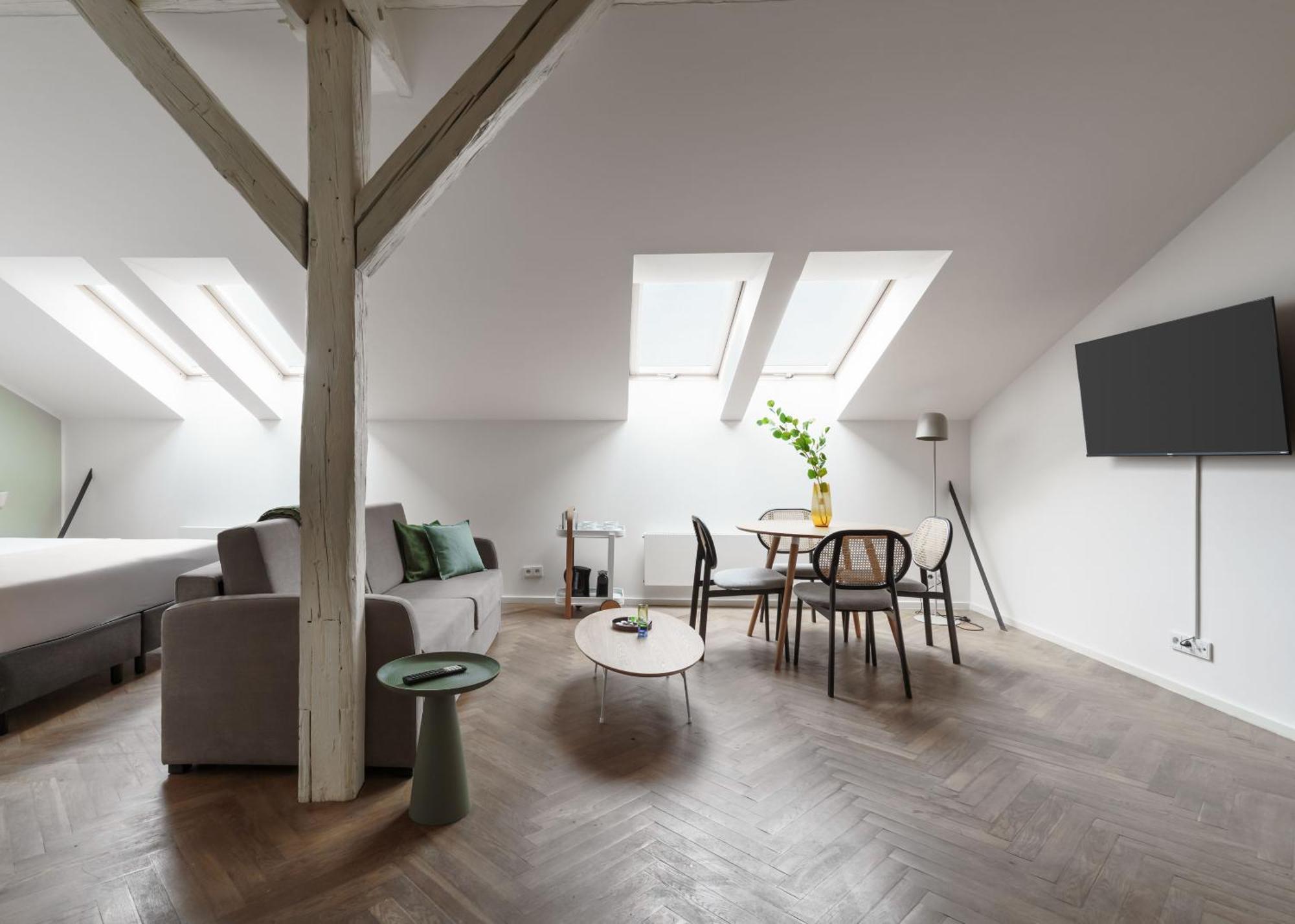 Limehome Prague Halkova Bagian luar foto