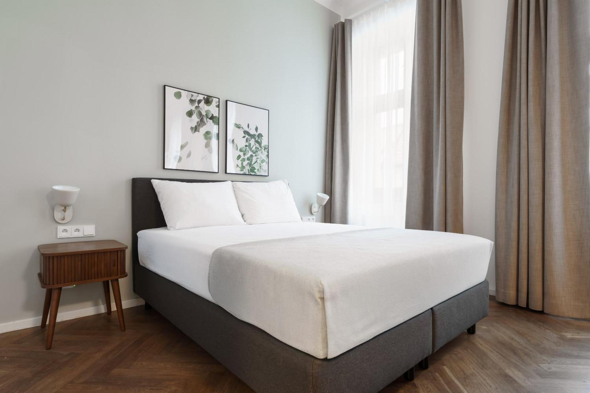 Limehome Prague Halkova Bagian luar foto