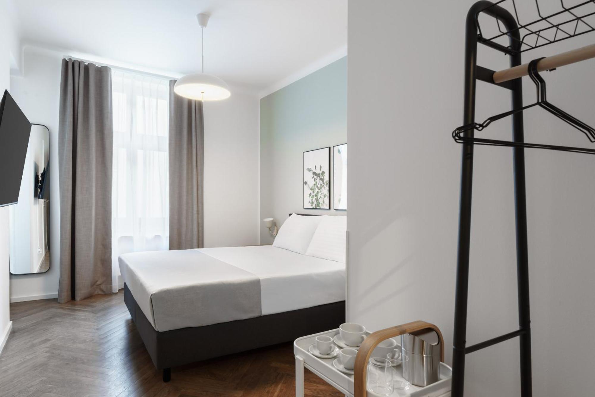 Limehome Prague Halkova Ruang foto