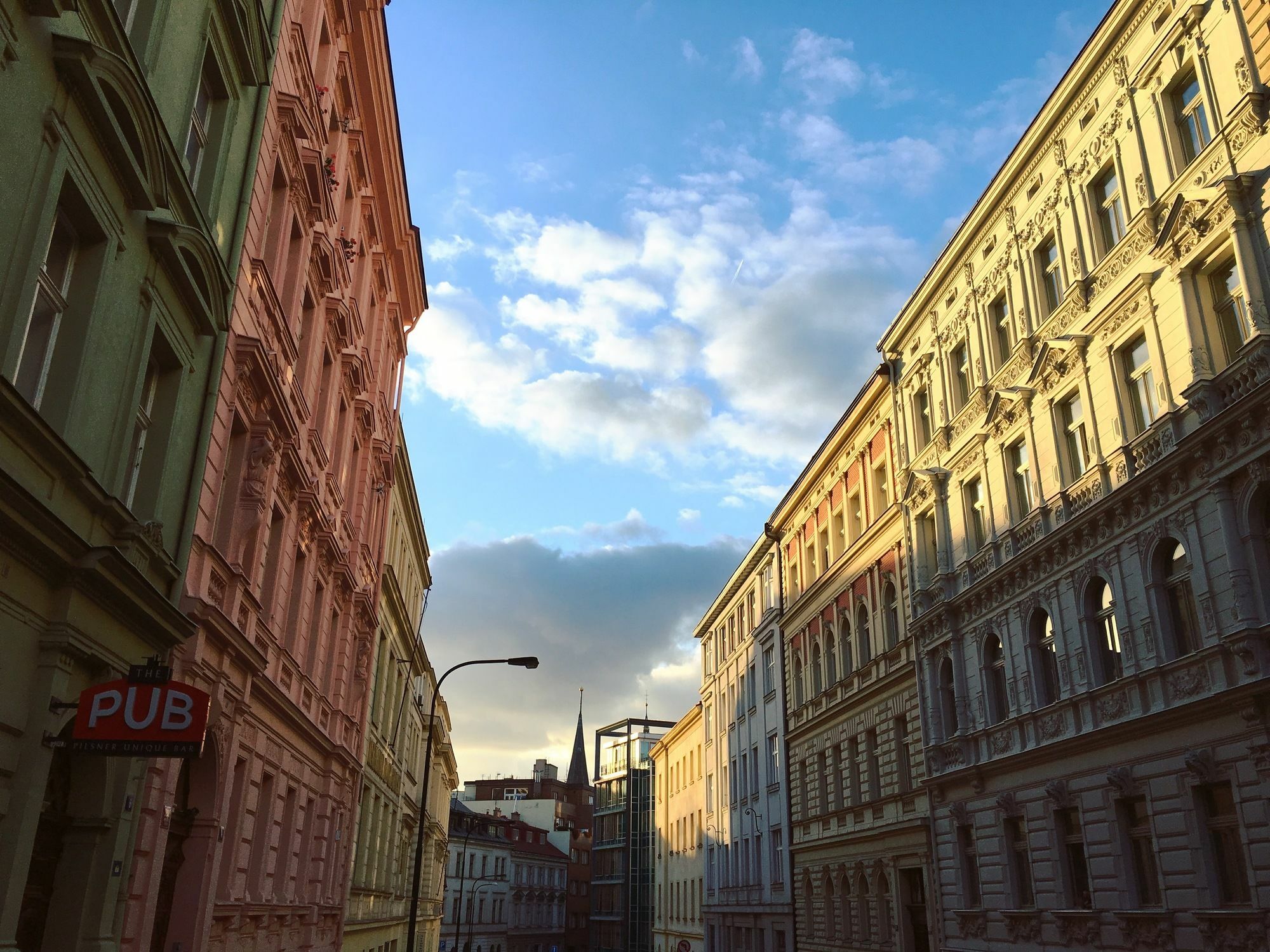 Limehome Prague Halkova Bagian luar foto